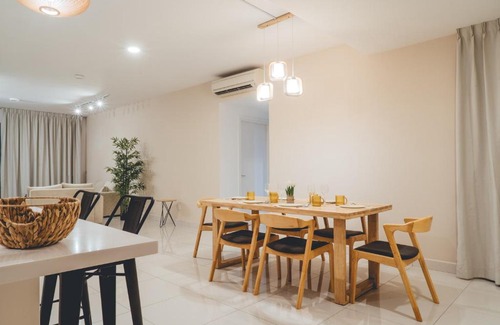 Nusajaya Apartment | Teega Muji 4BR 12 pax w bathtub by Our Stay