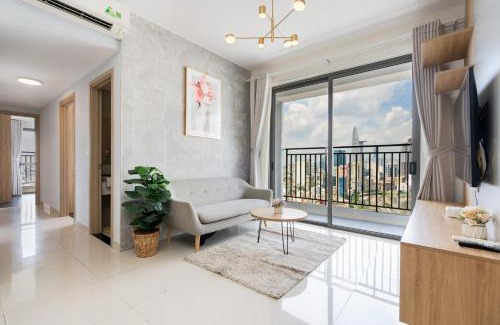 Bach Dang Riverside Apartment | TeeUp Home - Infinity Pool Signature
