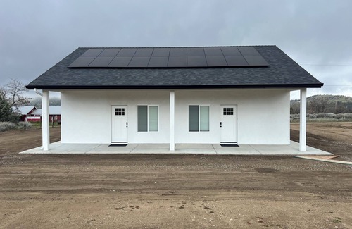 Tehachapi House | Tehachapi guesthouse A