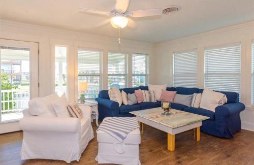 City-by-the Sea House | Tejas Tides