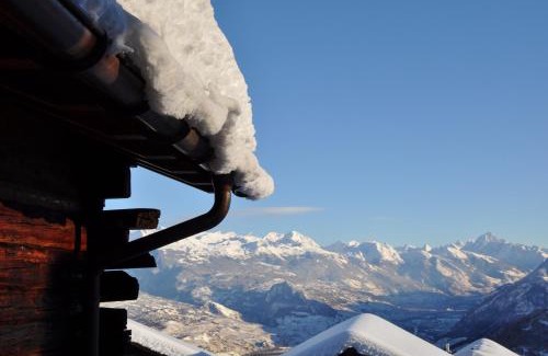 Saint-Pierre-de-Clages Apartment | Telemark Guesthouse