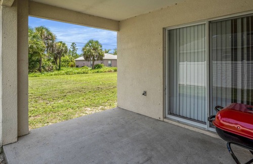 Port Malabar House | TellyCares Home- spacious 3/2, sleeps 8 people