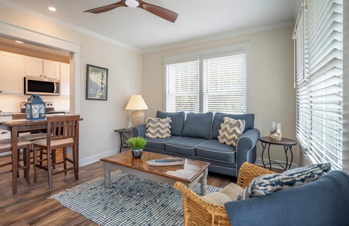 Morehead City House | Temple Cottage - Dog Friendly - Walk to downtown