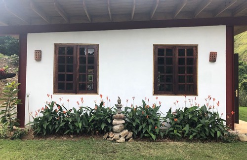 Jayuya Ski Chalet | Templo la Esmeralda Mountain retreat.