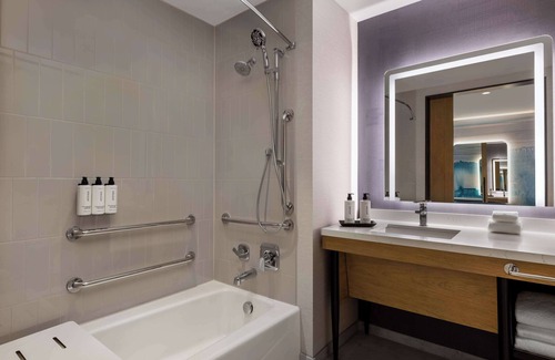 Downtown Louisville Hotel | Tempo By Hilton Louisville Downtown Nulu