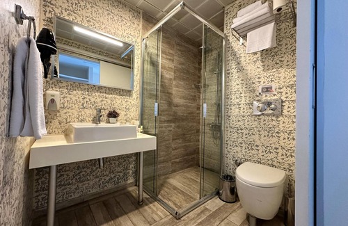Sanayi Mahallesi Hotel | Tempo Hotel 4. Levent Istanbul