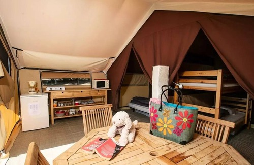 Lamothe-Fenelon House | Tent Lodge Ungewöhnliche Natur - 2 rooms - ohne Sanitäranlagen 5 Personen