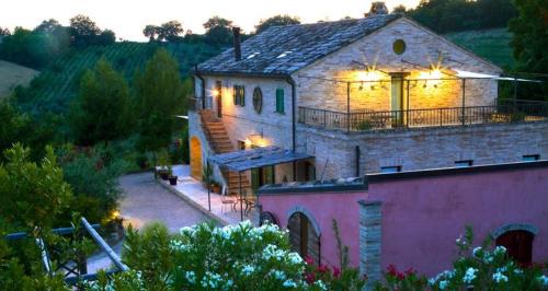 Ponzano di Fermo Villa | Tenuta Meraviglia - Esclusiva con grande giardino, piscina e vista ideale per gruppi e matrimoni