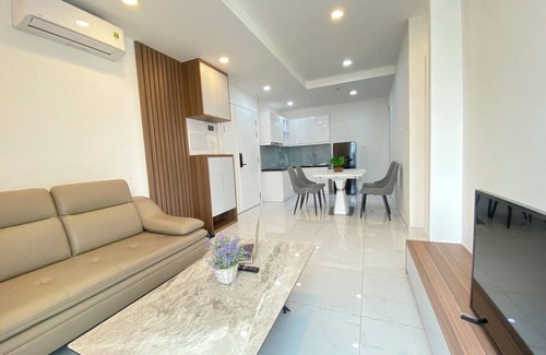 Phuong 8 Condo | Terra Royal Apartment D3 - 1 2 BR at City Center