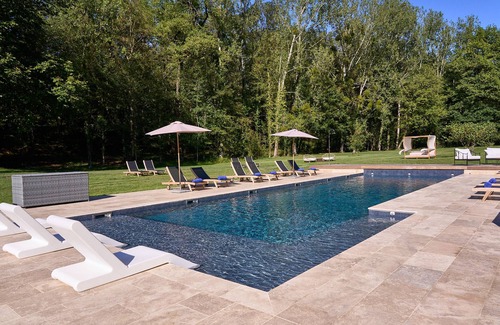 Ballan-Mire Apartment | Terrace Suite 3 at the Domaine de la Commanderie de Ballan