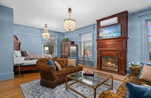 Endion House | Terrace Suite Private Terrace & Fireplace