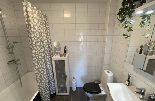Enkoping Municipality House | Terraced house, with a garden. Spacoius, and eight sleeping splaces.