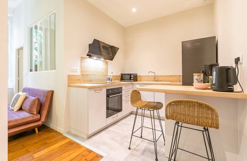 Dijon Centre Ville Apartment | Terrasse Saint Michel - Au pied de la cathédrale - SR Loc
