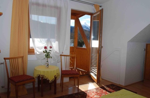 Doebriach Bed & Breakfast | Terrassenzimmer 2 - Frühstückspension Käfer