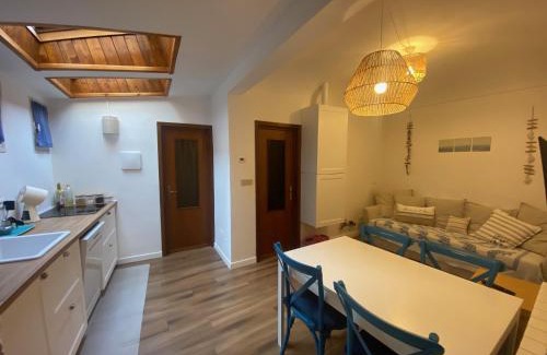 Albissola Marina Apartment | Terrazza sui tetti a un passo dal mare