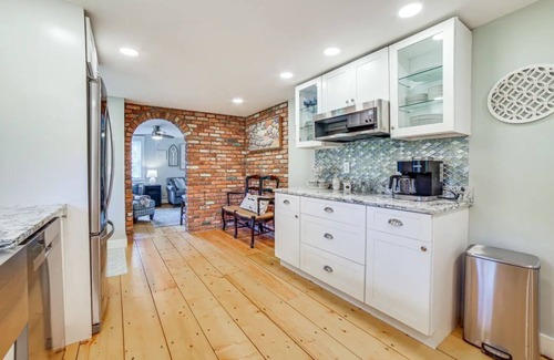 Cavendish Cottage | Terrific 3-bedroom cottage with AC in charming Cavendish