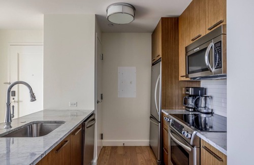 Bay Village Apartment | Terrific Back Bay 1BR w/Gym & W/D, nr Shopping, by Blueground