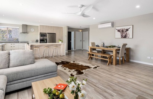 Blenheim House | Terrific on Taylor - Blenheim Holiday Home