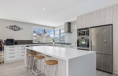 Blenheim House | Terrific on Taylor - Blenheim Holiday Home