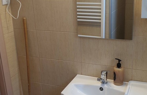 Sinaia Apartment | Terrific studio with WiFi in charming Sinaia