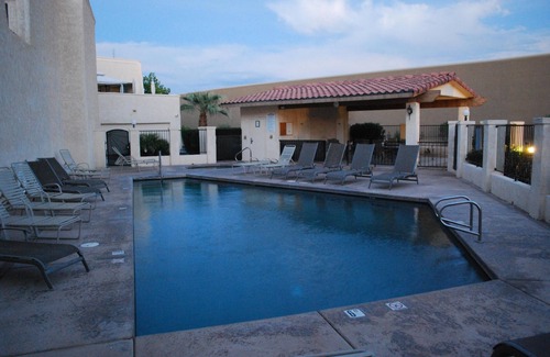 Nautical Estates Condo | Terrific Townhouse-Natuical Estates!
