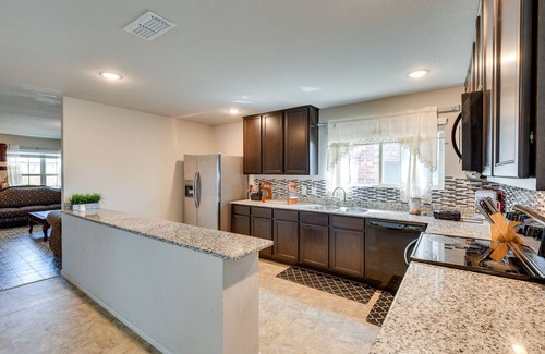 Fort Worth House | Texas Retreat w/Patio Near Kayaking & Golfing!