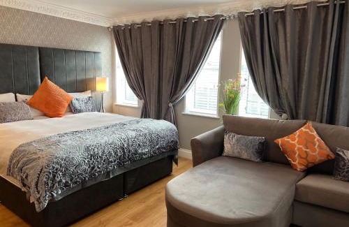 Castlebar Hotel | TF Royal Hotel & Theatre