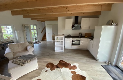 Worpswede House | Thatched cottage with sauna (incl.), terrace, garden in Worpswede