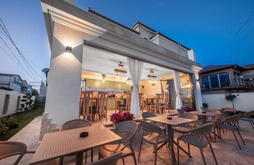 Doua Mai House | Thaya Rooms