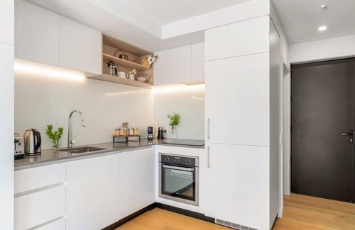 Albert Town House | The 1 With The View S