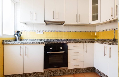 El Ejido Apartment | The 1st Corner, center apartment ideal for groups
