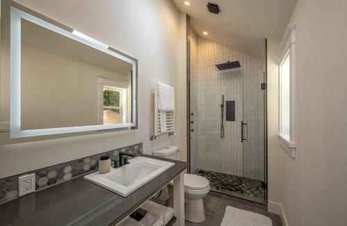 Coeur d'Alene Villa | The 208 Guest House
