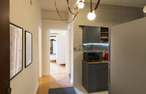 Heliopolis Apartment | The 2bdr Crimson Crib @ The Heart Of Heliopolis