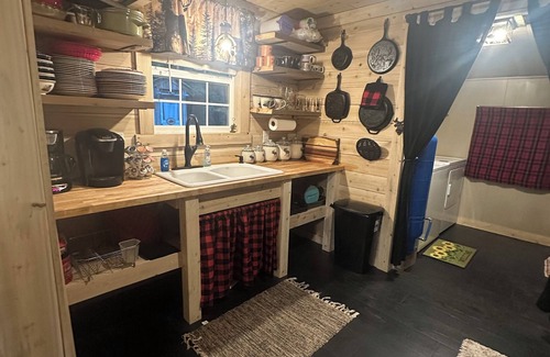 Grayling Cabin | The 4 Pine Lodge Grayling -nwith Lake Access!
