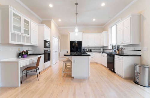 Northwest Portland House | The 4B Timberland Escape on Bartholomew Dr E#42048