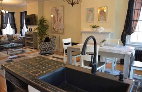 West End Condo | The 87th House