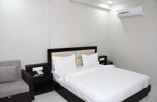 Itarsi Hotel | The Aanandam Hotel Resort