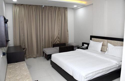 Itarsi Hotel | The Aanandam Hotel Resort