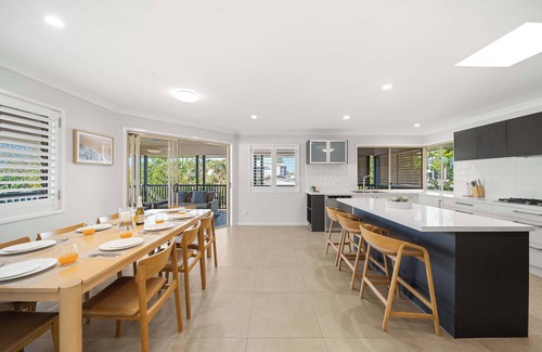 Shelly Beach House | The Acacia Family Getaway in Shelly Beach