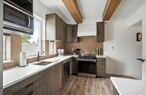 Kerns House | The Adelynn - New Luxury Build in Center of PDX