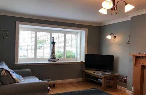 Totland Bay Cottage | The Afton - a house that sleeps 6 guests in 4 bedrooms