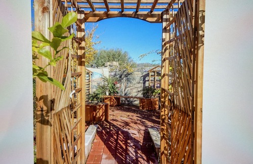 Foothills House | The Ahwatukee Oasis, in the foothills of Phoenix AZ is the ideal place to relax