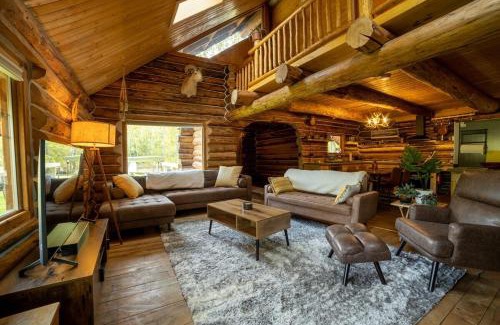 Talkeetna House | The Airstrip
