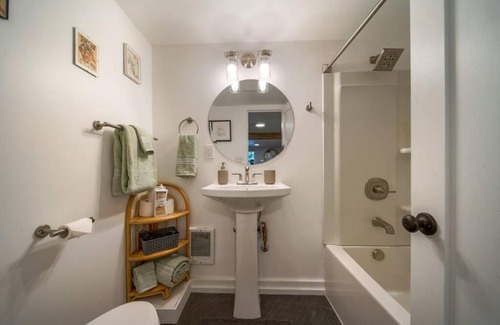 Alberta Apartment | The Alberta Escape