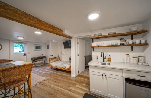 Alberta Apartment | The Alberta Escape