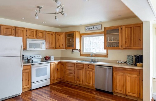 North Creek Apartment | The Alexander Ski House 1887 Farmhouse near Gore MTN!