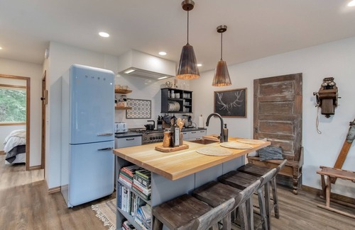 Packwood Cabin | The Alpenhaus | 2 Bed, 1 Bath