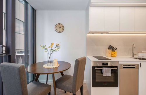 Te Aro Apartment | The Alpha Nest Stylish 1BR in Central Wellington