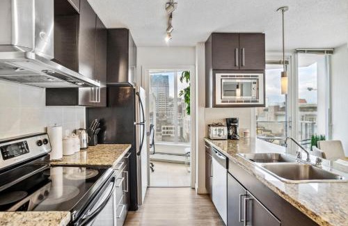 Crosstown Apartment | The Altitude,luxury at its best