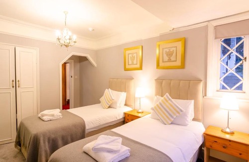 Alverstoke Hotel | The Alverbank Hotel